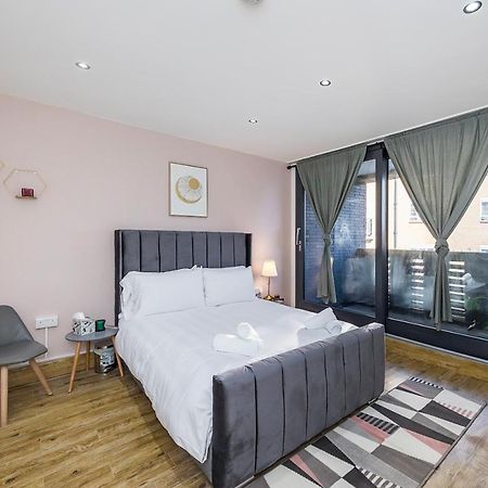 Hotel Edgware Hub à Londres Extérieur photo