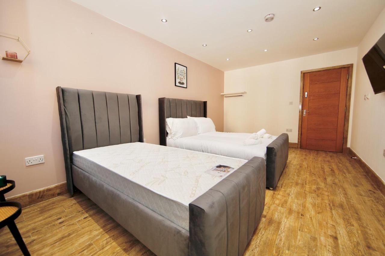Hotel Edgware Hub à Londres Extérieur photo